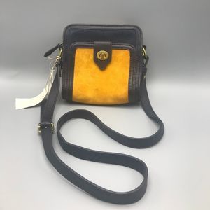 Steven Alan Messanger Grossbody Leather/Suede Bag